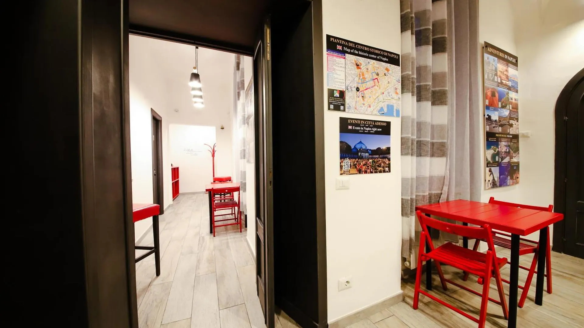 Bed and Breakfast Casa Interattiva Naples'Secrets Italia